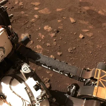 1-1419708 لأول مرة.. مركبة الفضاء “برسفيرانس” تتجول على المريخ