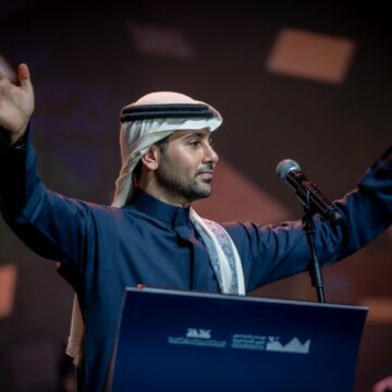 WhatsApp Image 2024-01-22 at 11.57.55 فؤاد عبدالواحد وجمهور أبها يشعلان أجواء مسرح جامعة الملك خالد