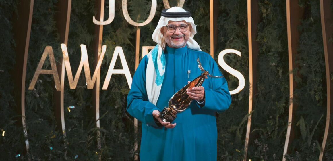 زكي حسنين يفوز بجائزة صنّاع الترفيه في حفل “جوي أوورد”
