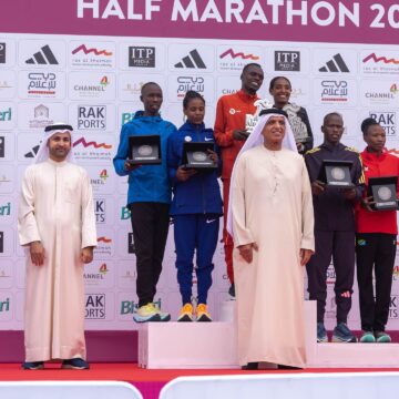 m4w01jed1k80z4ypn سعود بن صقر يشهد انطلاق سباق “نصف ماراثون رأس الخيمة 2024”